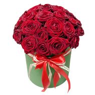 25 red roses in a box