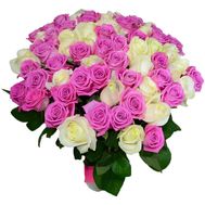Delicate bouquet of 101 roses