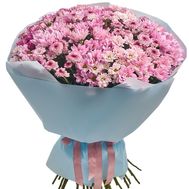 31 chrysanthemums in bouquet