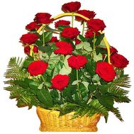 Basket of flowers from 21 red roses