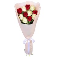 Bouquet of red and white roses