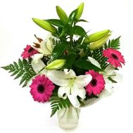 Bouquet of flowers from 5 gerberas and 2 lilies