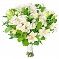 Bouquet of flowers from 4 lilies and 11 roses
