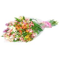 Bouquet of 17 multicolored alstromeries