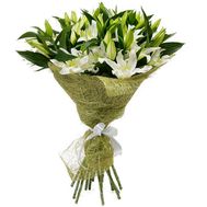 Bouquet of flowers from 1 yellow lily and 4 yellow gerberas