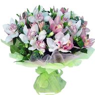 Bouquet of flowers from 19 flowers of white and pink orchids