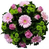 Bouquet of flowers of 9 roses, 6 gerberas and 6 chrysanthemums