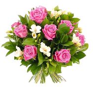 Bouquet of flowers from 15 roses and 8 alstroemerias