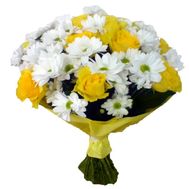 Bouquet of 11 roses and 6 chrysanthemums