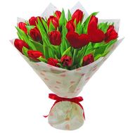 Bouquet of flowers from 21 red tulips
