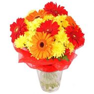 Bouquet of flowers of 3 roses, 3 gerberas and 3 chrysanthemums