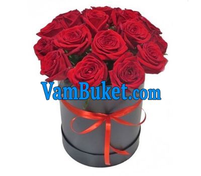 Box of red roses