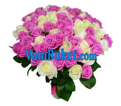 Delicate bouquet of 101 roses