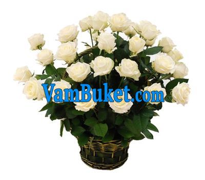 Basket of flowers of 29 white roses