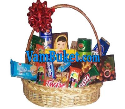 Gift basket of sweets